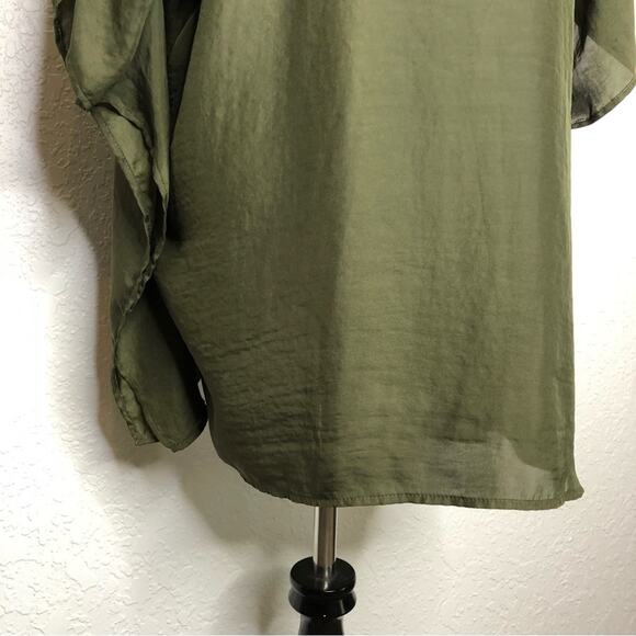 Show Me Your Mumu Peta-Boo army green cold shoulder tunic top Extra Small XS - Picture 11 of 15
